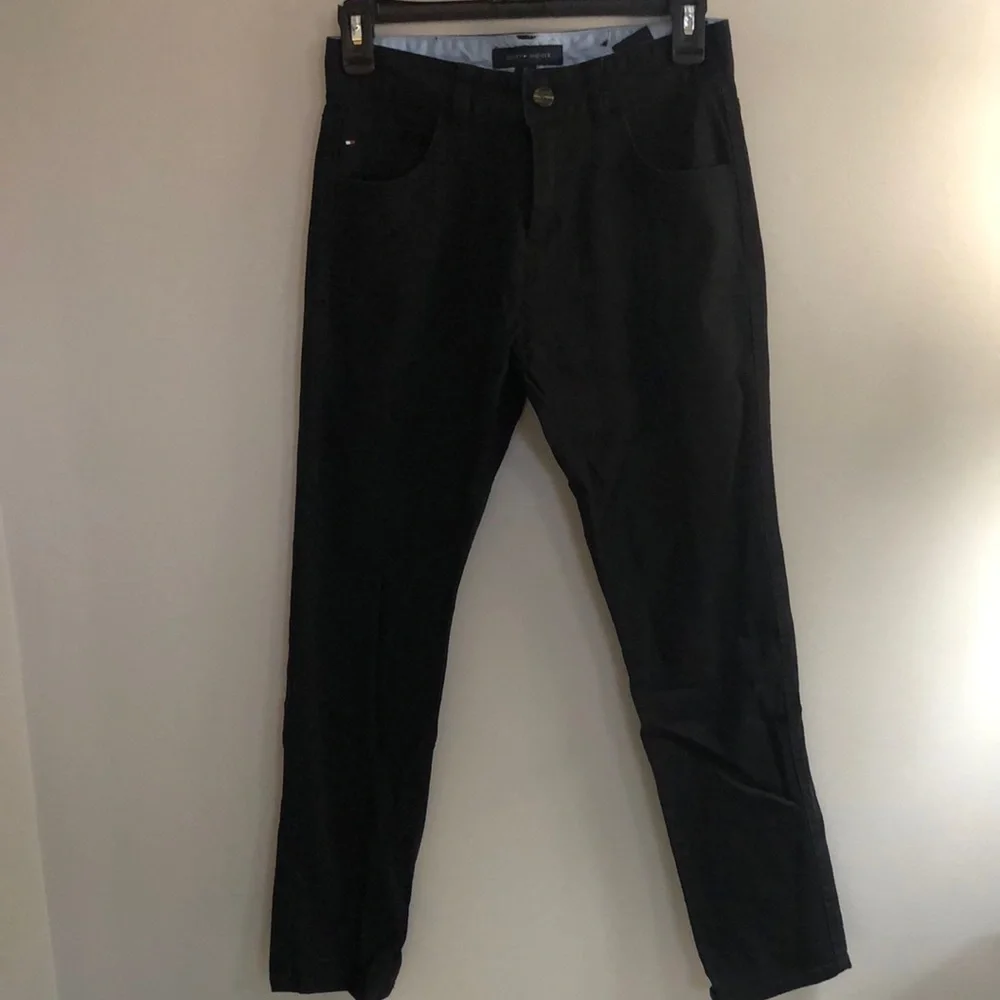Tommy Hilfiger youth black pants, slim fit with tapered leg.  EUC, size 14.